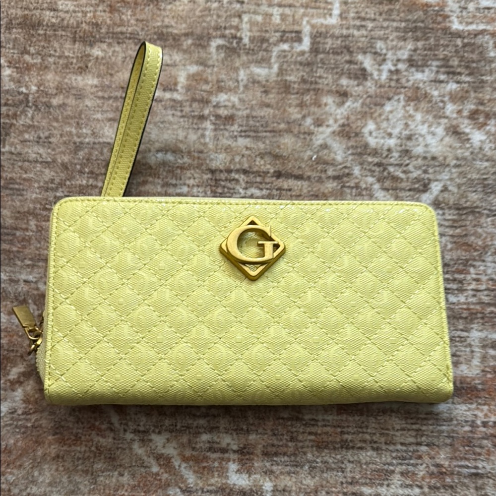 Guess Yellow Quilted Women's Clutch